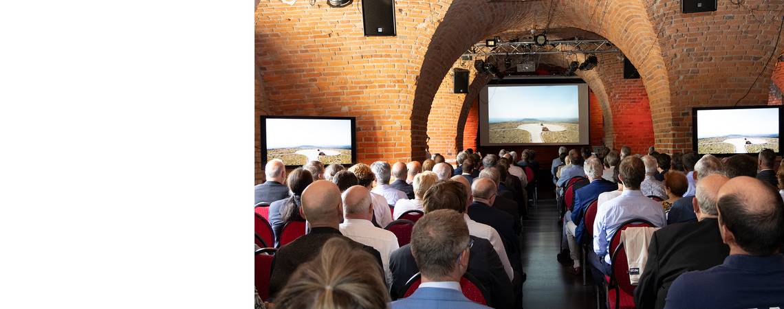 Am 20. Juni 2024 veranstaltete das Landesamt für Vermessung und Geoinformation Sachsen-Anhalt (LVermGeo) im Rahmen des 20-jährigen Bestehens die Fachkonferenz "Geodatenmanagement in Sachsen-Anhalt".