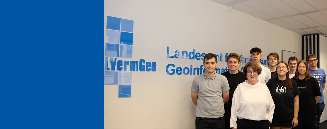 Das LVermGeo stellt acht Auszubildende zur Geomatikerin/zum Geomatiker ein