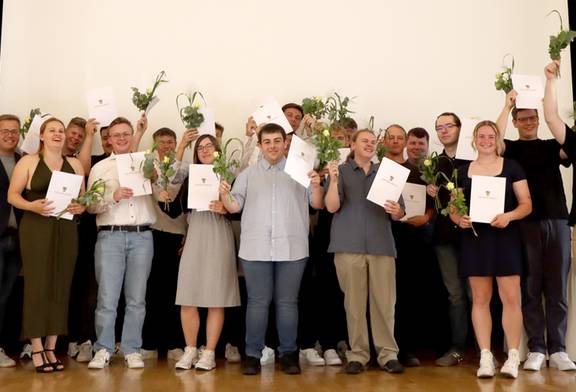Die Absolventinnen und Absolventen der Sommerprüfung 2026